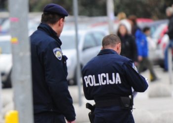 Državljani BiH, Sirije i Hrvatske osumnjičeni za krijumčarenje migranata