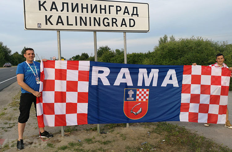 Invazija hrvatskih navijača na Kaliningrad (FOTOGALERIJA i VIDEO)