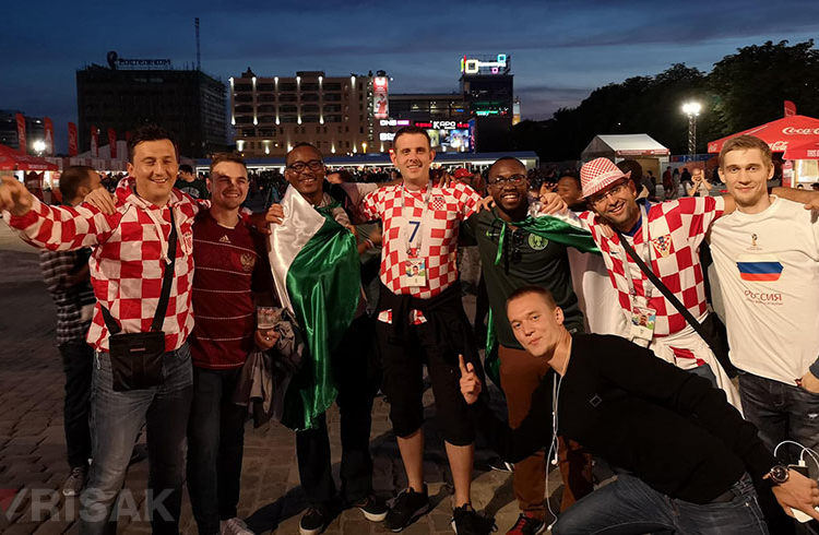 Invazija hrvatskih navijača na Kaliningrad (FOTOGALERIJA i VIDEO)