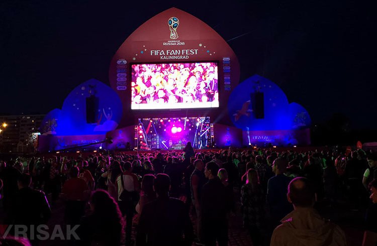 Invazija hrvatskih navijača na Kaliningrad (FOTOGALERIJA i VIDEO)