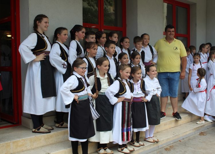 Široki Brijeg: Mali folkloraši pokazali svoje umijeće