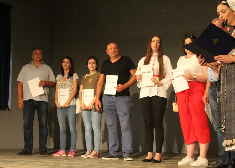 Široki Brijeg: Mali folkloraši pokazali svoje umijeće