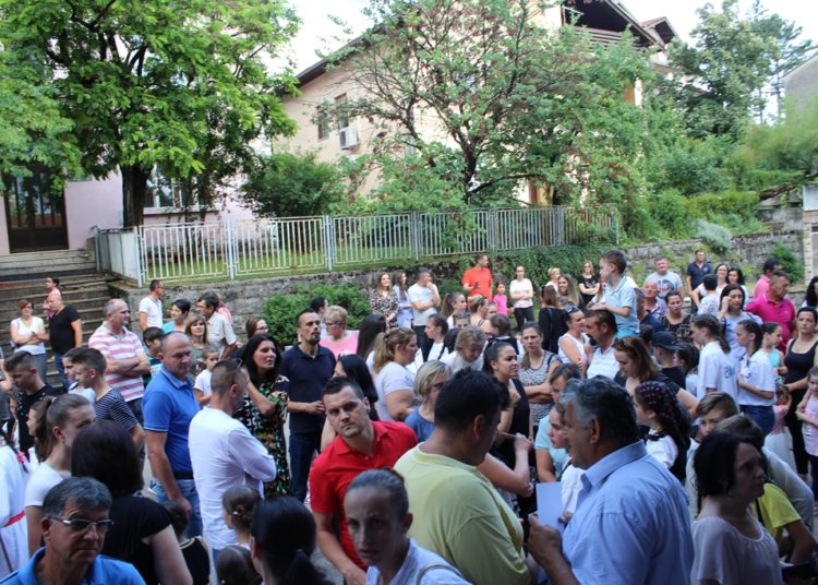 Široki Brijeg: Mali folkloraši pokazali svoje umijeće