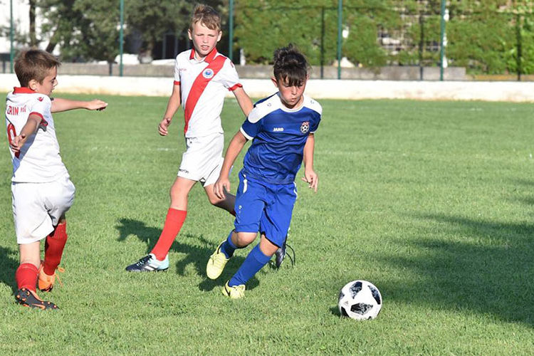 Mladi nogometaši NK Široki Brijeg bolji od Zrinjskog