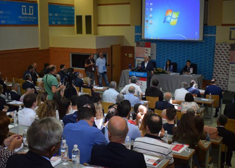 U Mostaru održana konferencija „Hrvati BIH – demografska stvarnost“