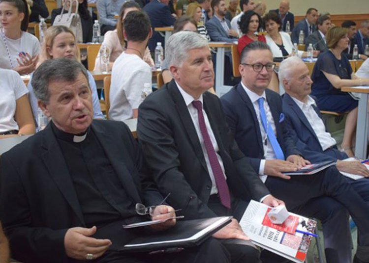 U Mostaru održana konferencija „Hrvati BIH – demografska stvarnost“