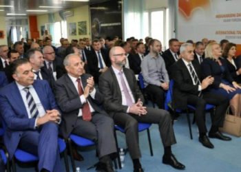 Osniva se Udruga bosanskohercegovačkih Hrvata ‘Prsten’