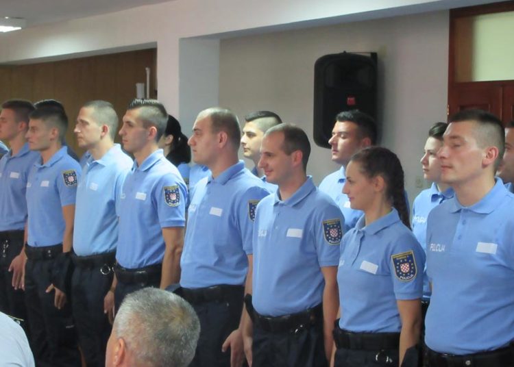 Svečano prisegnulo 25 novih policijskih službenika MUP-a ZHŽ-a