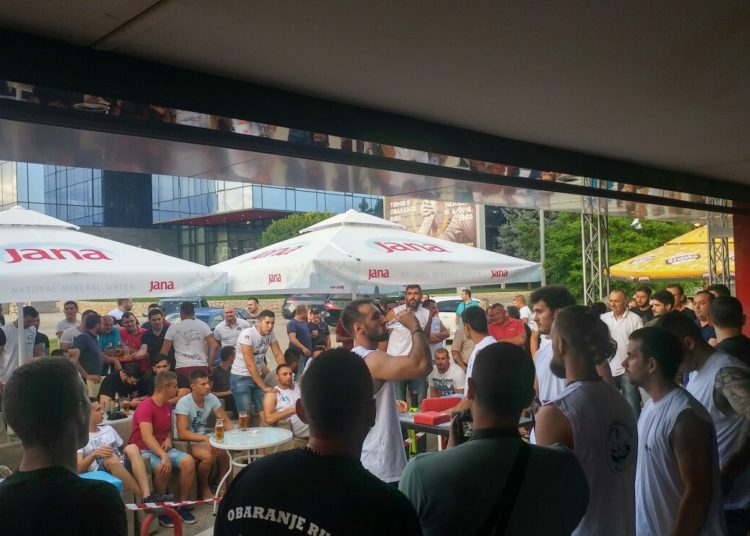 U Širokom Brijegu održan turnir u obaranju ruke