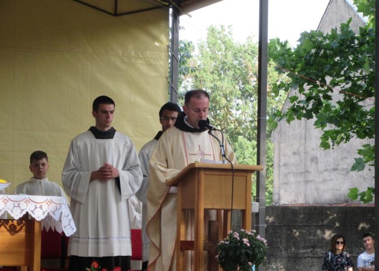 Ljubuški: Uočnica sv. Anti na Humcu