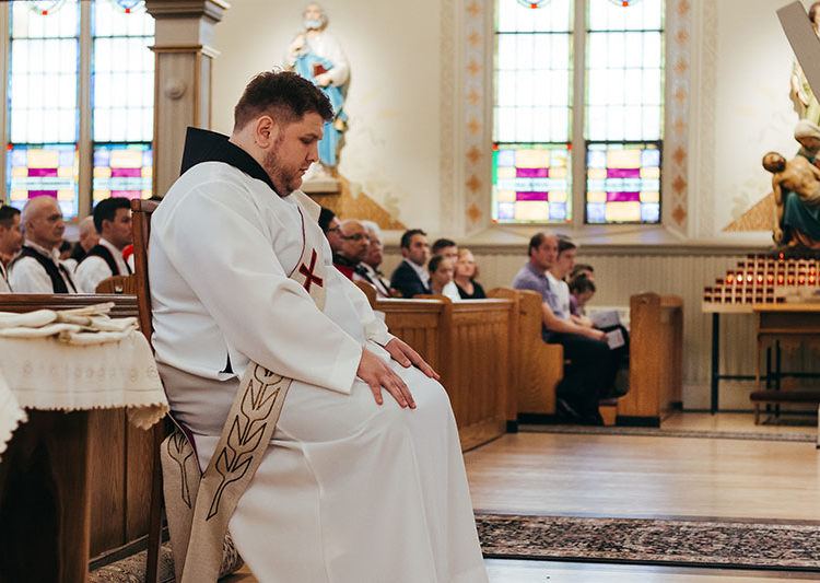 Veliki izvještaj s jedinstvenog događaja iz Chicaga! Fra Antonio Musa zaređen za svećenika (FOTO)