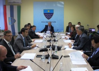 Vlada HNŽ-a uvećala potpore i naknade za žene-majke