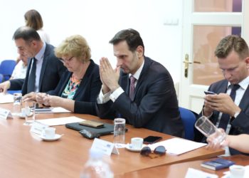 Stier i Kovač smijenjeni: Davor Božinović i Lovro Kuščević izabrani za nove tajnike