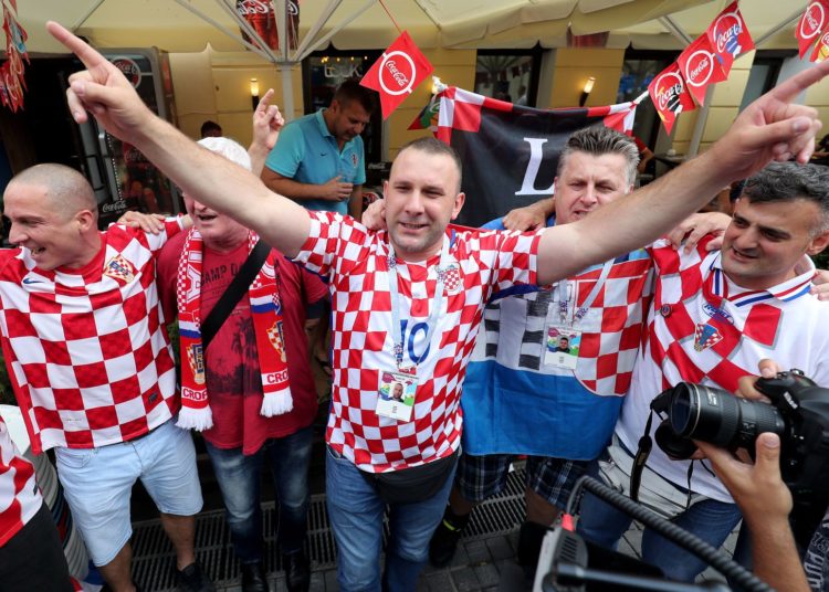 Hrvatski navijači se vratili na mjesto pobjede nad Argentinom: Neka bude repriza!