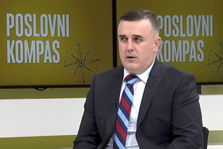 Policija izuzela dokumentaciju, Gadžić pozvao Vladu u Aluminij