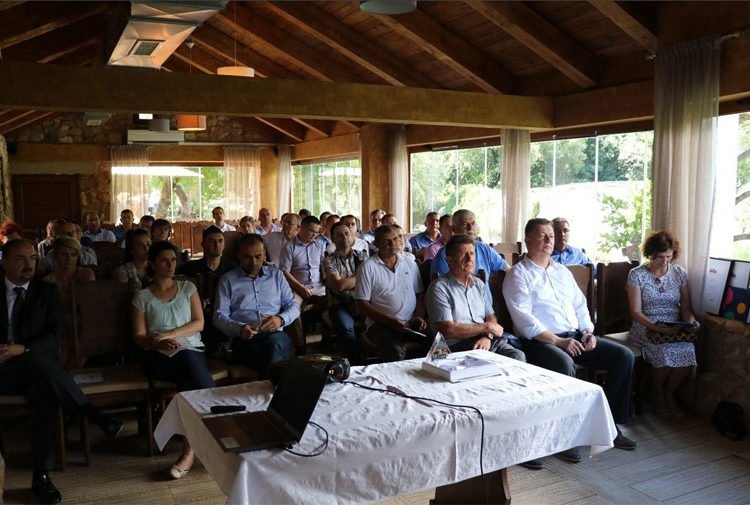 17 tvrtki u ŽZH dobilo certifikate bonitetne izvrsnosti