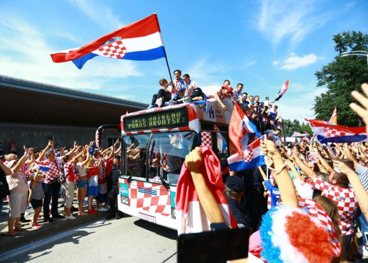 Vatrene u Zagrebu, na ulicama i Trgu, dočekalo više od 500 tisuća ljudi!