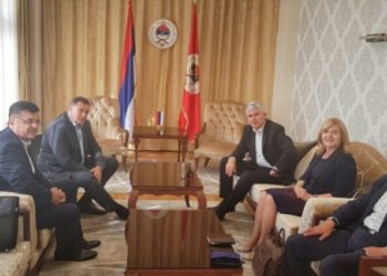 Čović i Dodik: Biranje predstavnika jednog naroda od strane drugoga je neprihvatljivo