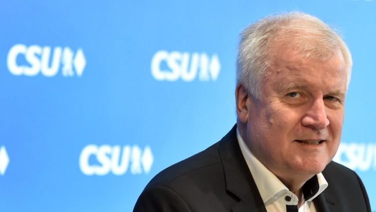 Kriza u Njemačkoj vladi zbog migranata: Glavni partner Merkel ponudio ostavku