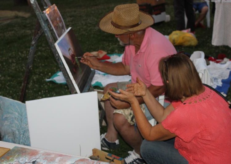 Ljubuški: Održana večer folklora i izložba rukotvorina