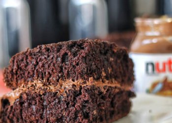 Nutella, jaja i brašno svi su potrebni sastojci za ovaj kolač