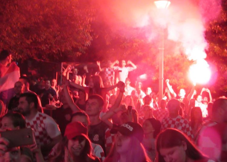 Pogledajte kako se slavilo u Ljubuškom nakon utakmice Hrvatska – Danska