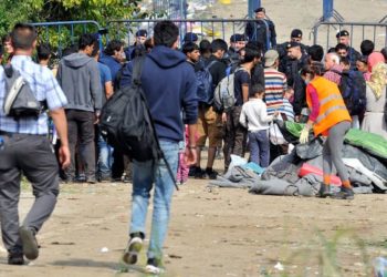 Policija u Foči pronašla deset Pakistanaca, ilegalno prešli bh. granicu