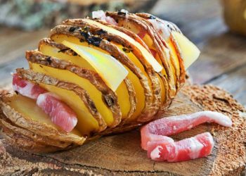 Recept za “harmoniku” od krumpira punjenu špekom