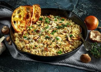 Recept za najslasniji rižoto od špeka i gljiva