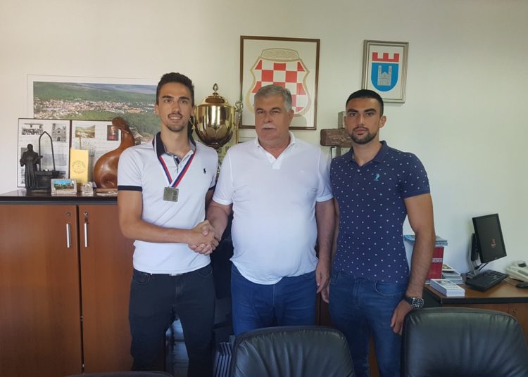 Braća Kvesić na prijemu kod gradonačelnika Kraljevića