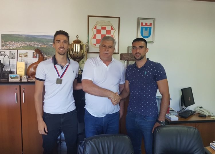 Braća Kvesić na prijemu kod gradonačelnika Kraljevića