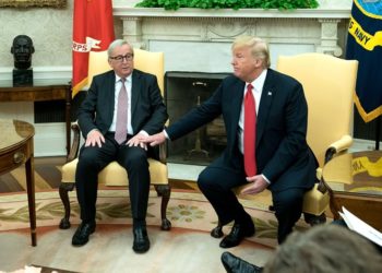 Trump i Juncker dogovorili se da će raditi na uklanjanju carina