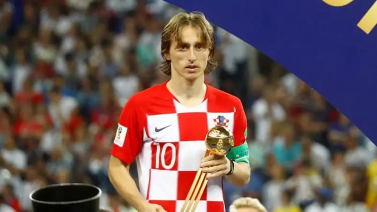 9GAG se divi Modriću: “Ratni izbjeglica. Djed mu ubijen. Kuća zapaljena…”