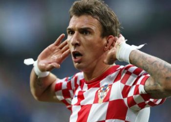 Mario Mandžukić s 25 tisuća kuna častio sugrađane pivom