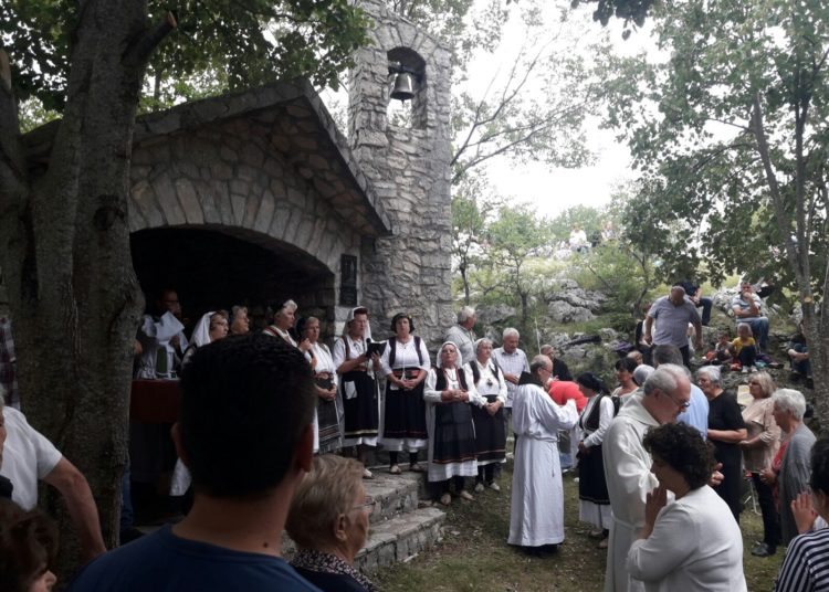 Misište – Služena sveta misa u starom svetištu na Bilima