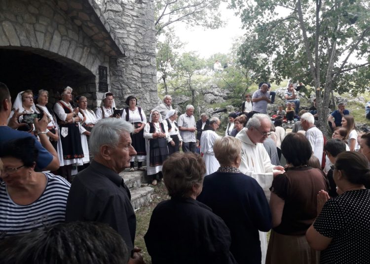 Misište – Služena sveta misa u starom svetištu na Bilima