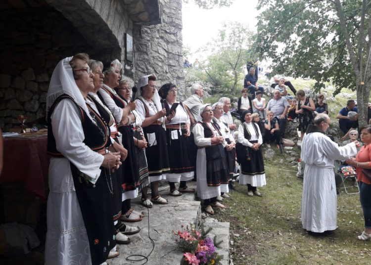 Misište – Služena sveta misa u starom svetištu na Bilima