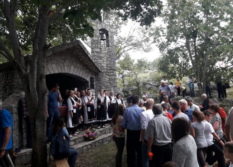 Misište – Služena sveta misa u starom svetištu na Bilima