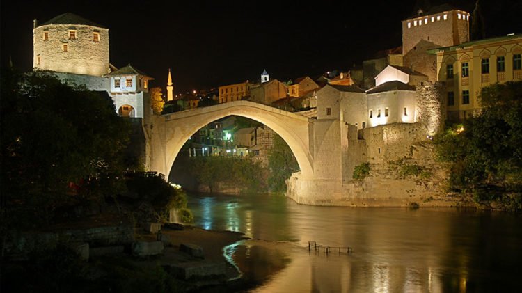 Na današnji dan svečano otvoren obnovljeni Stari most u Mostaru