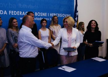 U Vladi FBIH jučer potpisan ugovor za realizaciju projekta Sunčana strana Federacije BiH 2018.