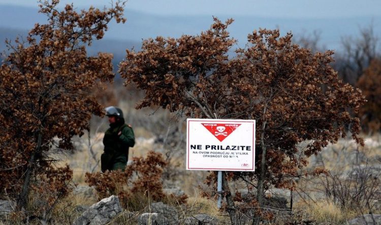 Nove žrtve minskih polja u BiH, jedan lovac poginuo, drugi teško ozlijeđen