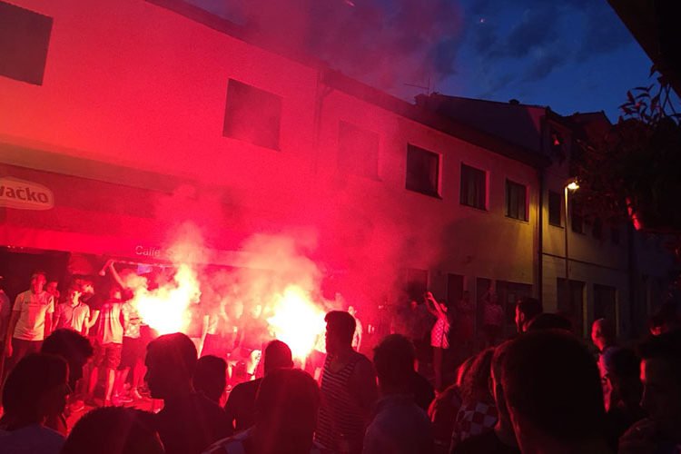 Vatrena atmosfera na ulicama Širokog Brijega