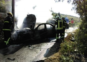 Široki Brijeg – Mostar: Zapalio se automobil u Međinama