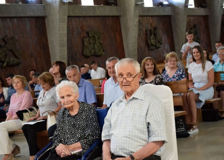 Široki Brijeg: Na Kočerinu proslavljen dijamantni pir Stipe i Anđe Galić