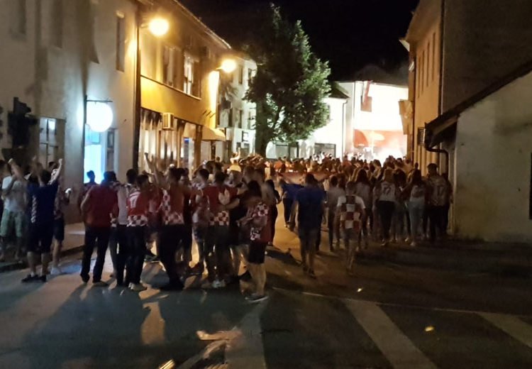 Široki Brijeg ”gori” nakon pobjede Hrvatske