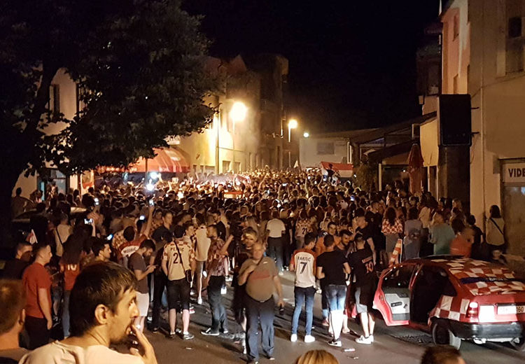 Široki Brijeg ”gori” nakon pobjede Hrvatske