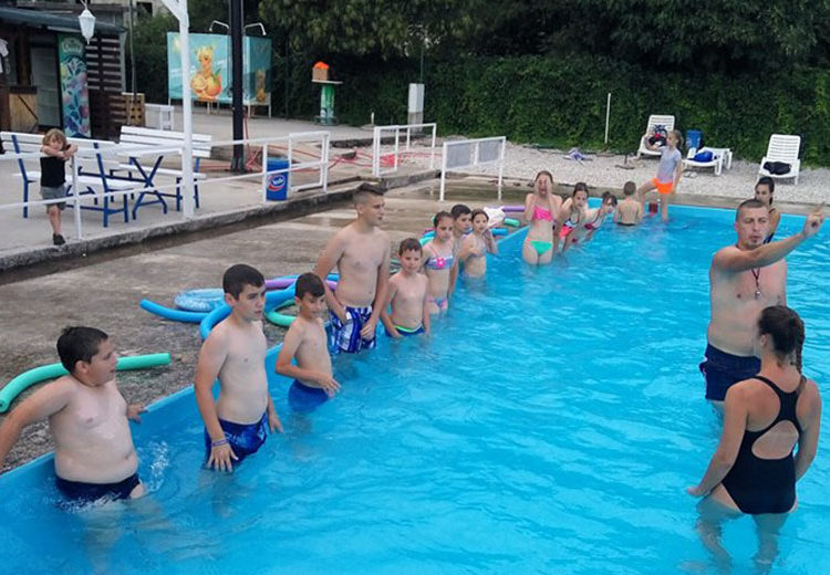 Škola plivanja u Širokom Brijegu bilježi odličan odaziv