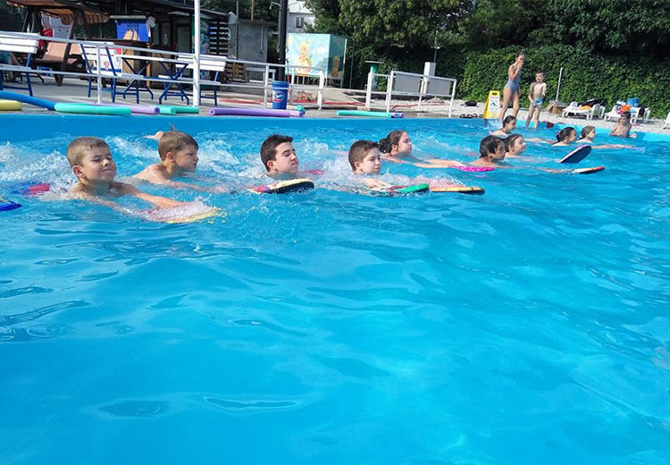 Škola plivanja u Širokom Brijegu bilježi odličan odaziv
