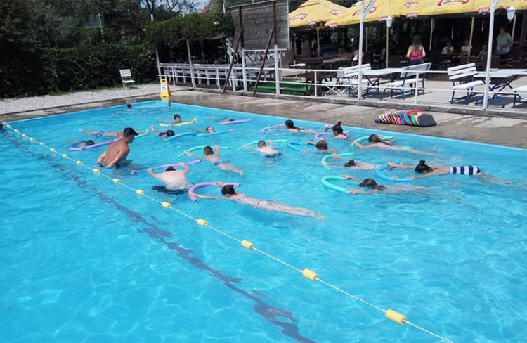 Škola plivanja u Širokom Brijegu bilježi odličan odaziv