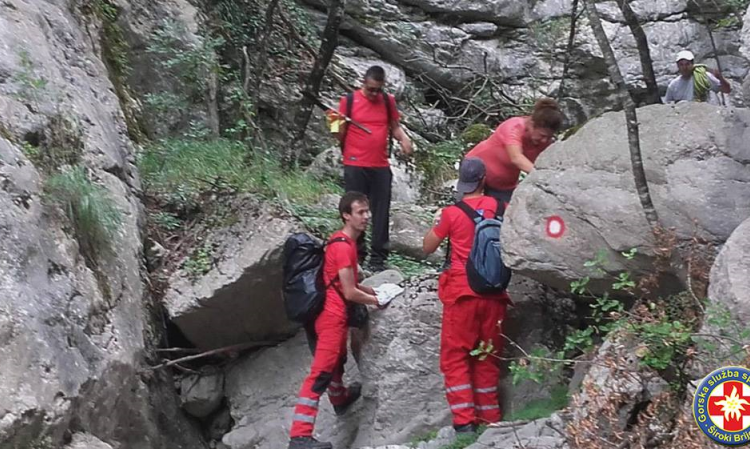 FOTO: GSS Široki Brijeg odveo jednu od sestara Čuljak na mjesto gdje su provele sedam dana u ledenoj klopci